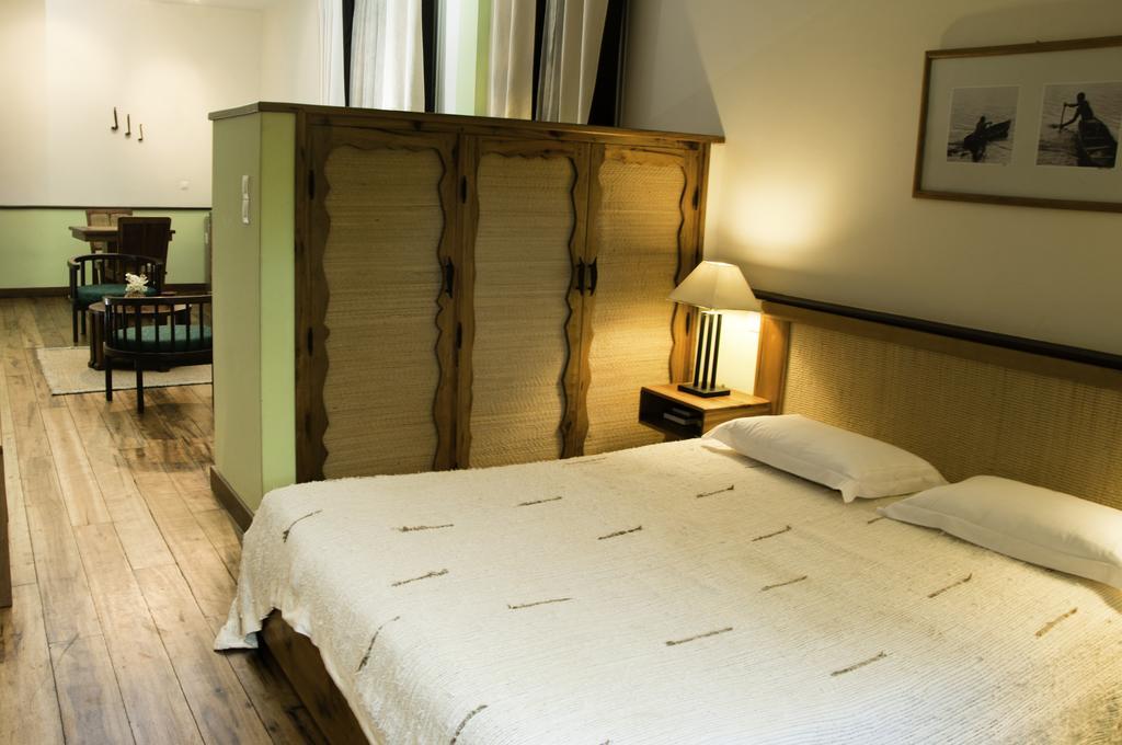 Hotel Restaurant Le Combava أنتاناناريفو الغرفة الصورة