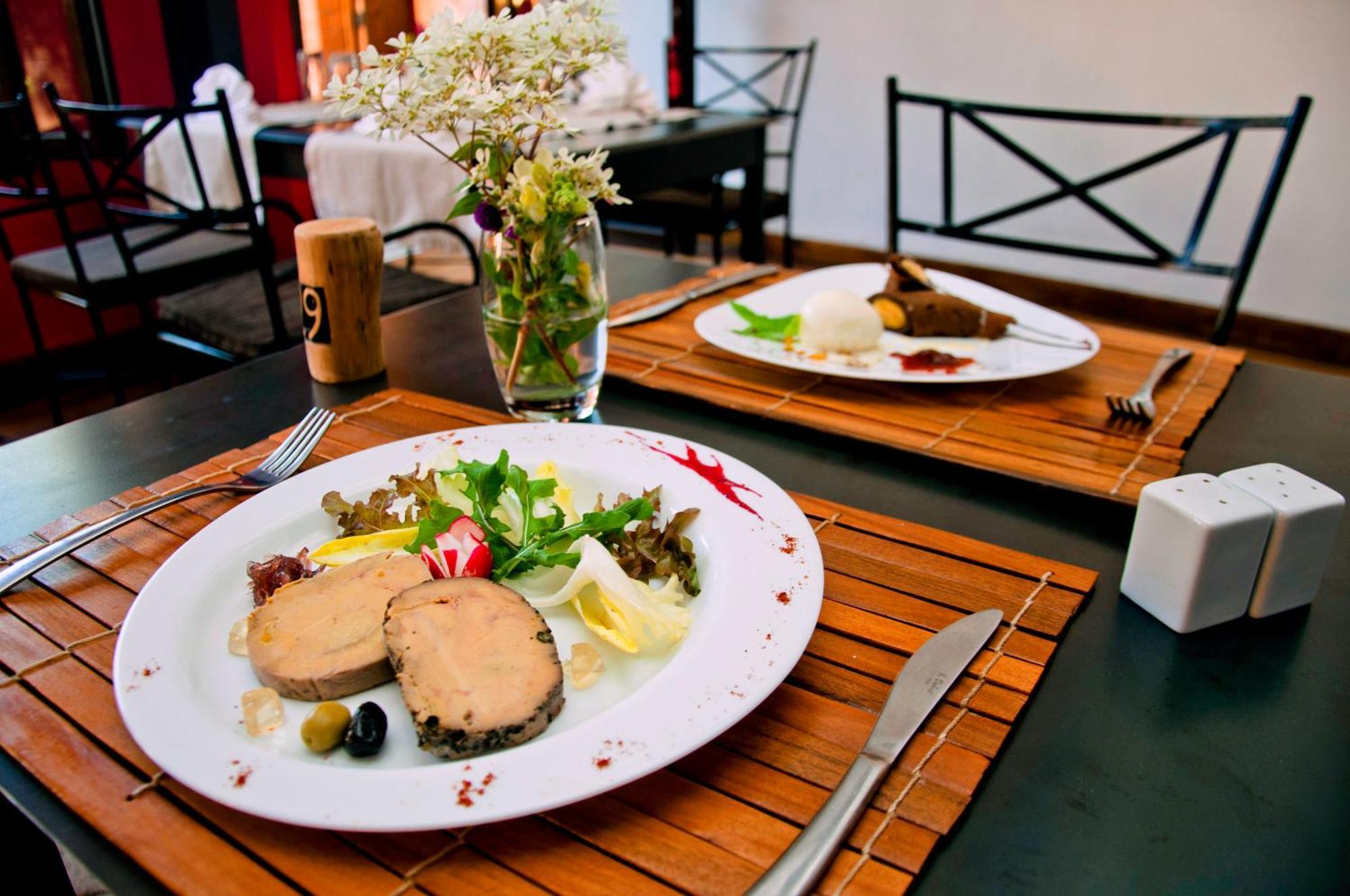 Hotel Restaurant Le Combava أنتاناناريفو المظهر الخارجي الصورة